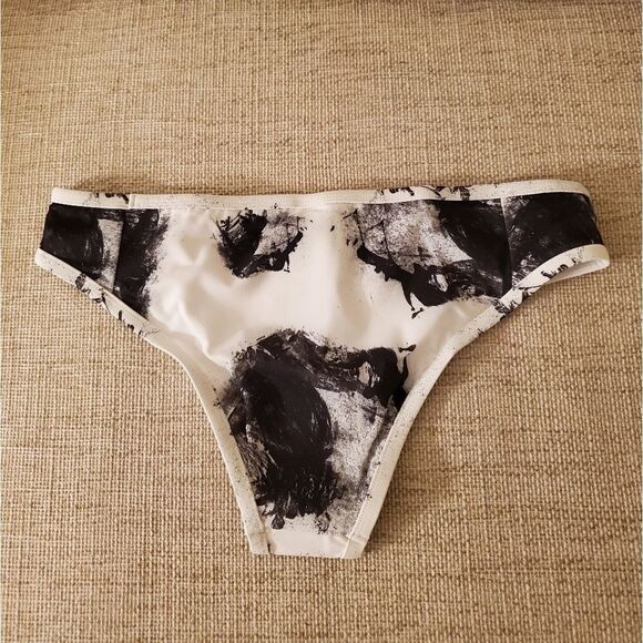 Tavik Jayden Full Coverage Bikini Bottom sz Med - Picture 8 of 13